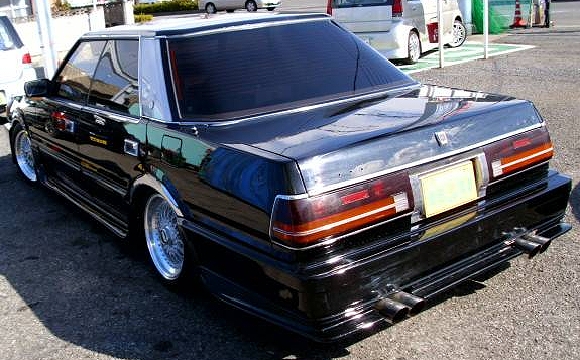 輸入！120系昭和クラウン・左ハンドル仕様＆120系クラウンのCM動画