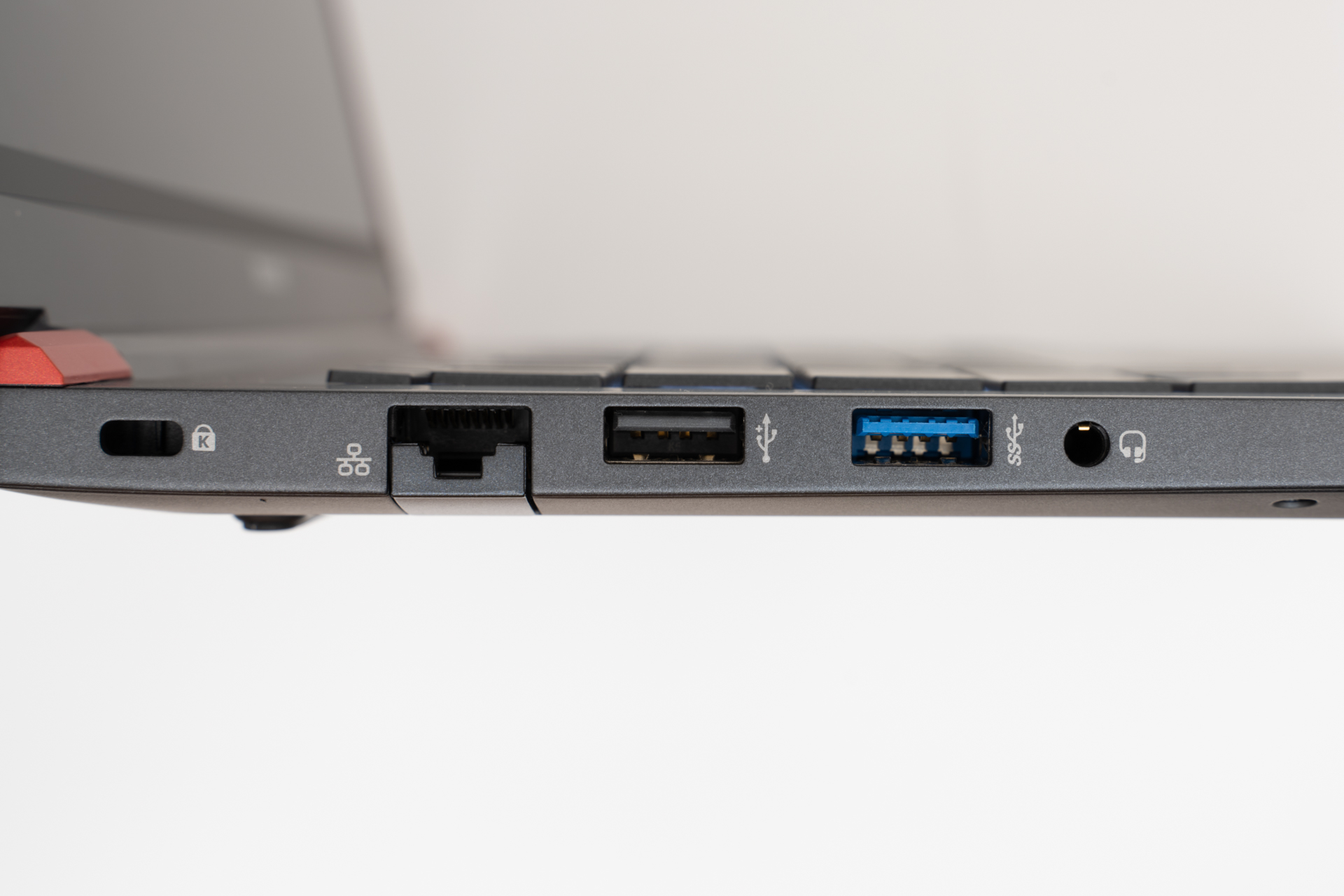 mouse X4-R5 レビュー Ryzen 5 4600H搭載の14.0型ノートPC | うっしー