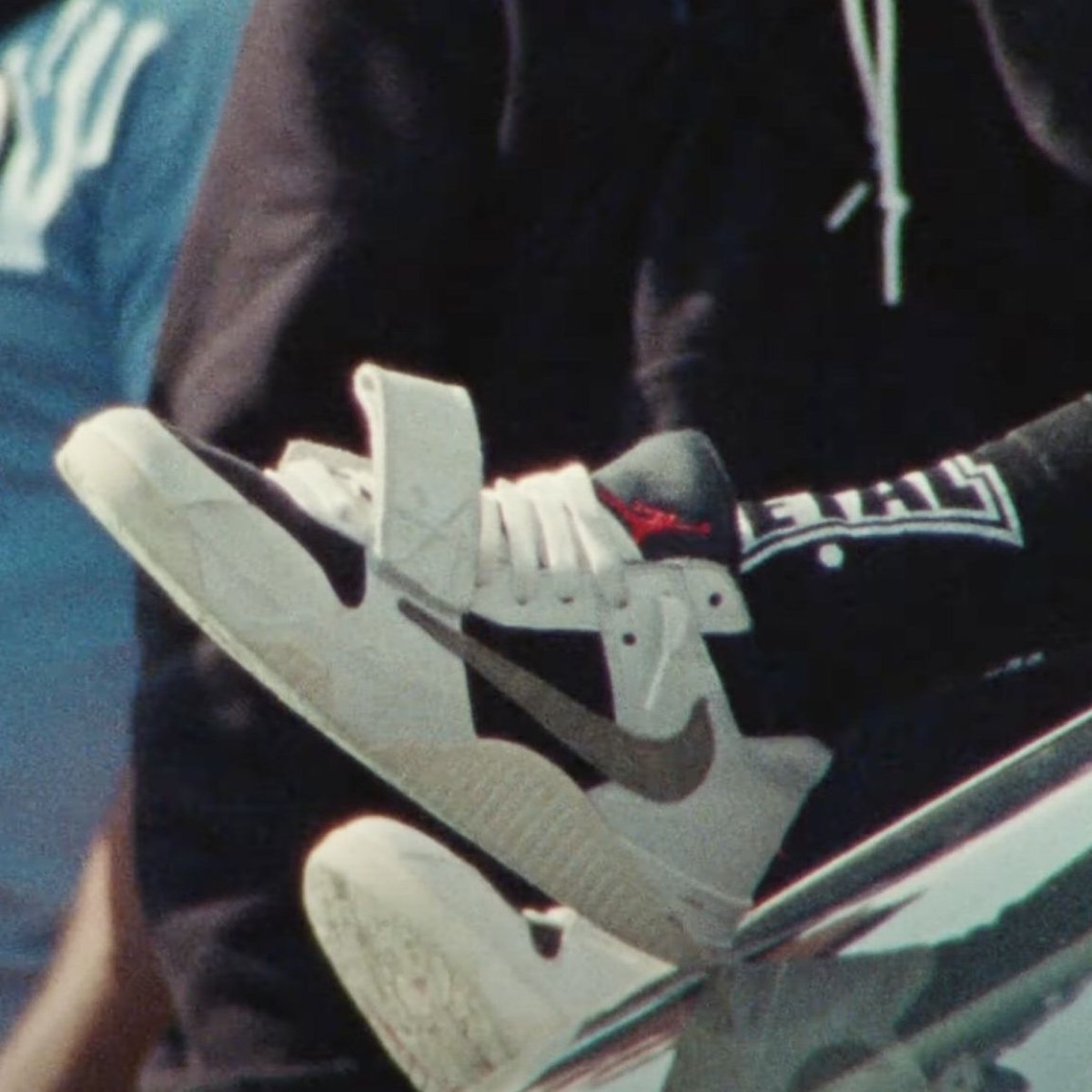 Travis Scott × Nike Jordan Jumpman Jack TR “Medium Olive”が発売