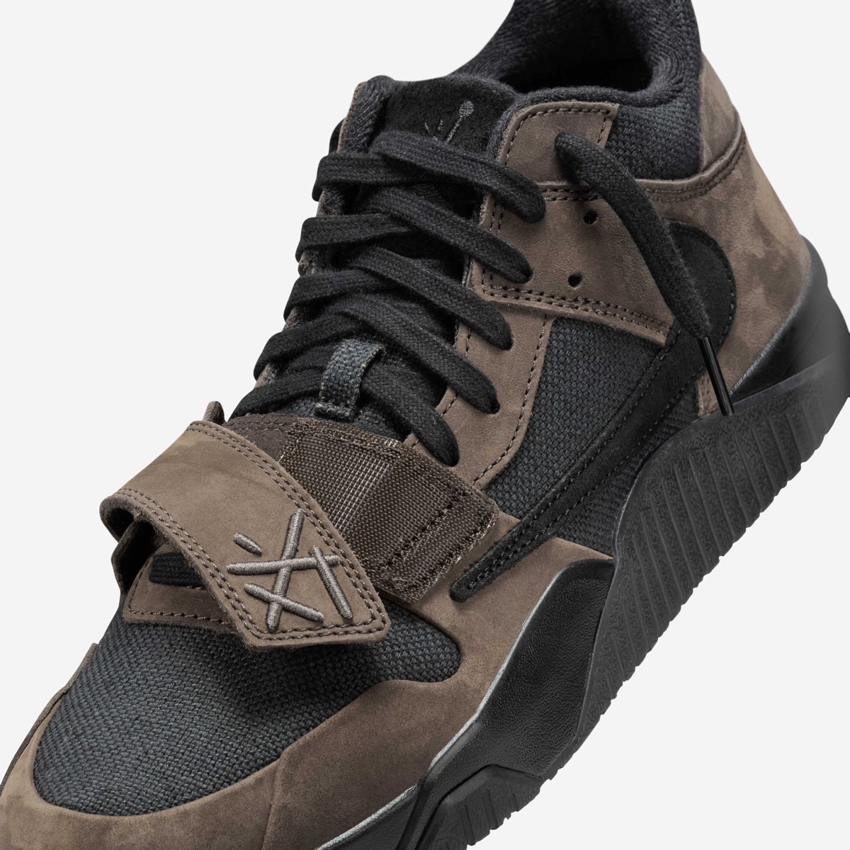 Travis Scott × Nike CJ1 T-Rexx / Jordan Jumpman Jack TR “Black