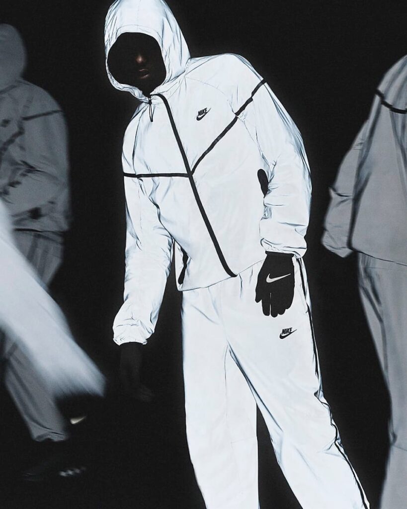 Nike Tech Men's Woven Flash Jacket & Pantsが国内12月5日より発売