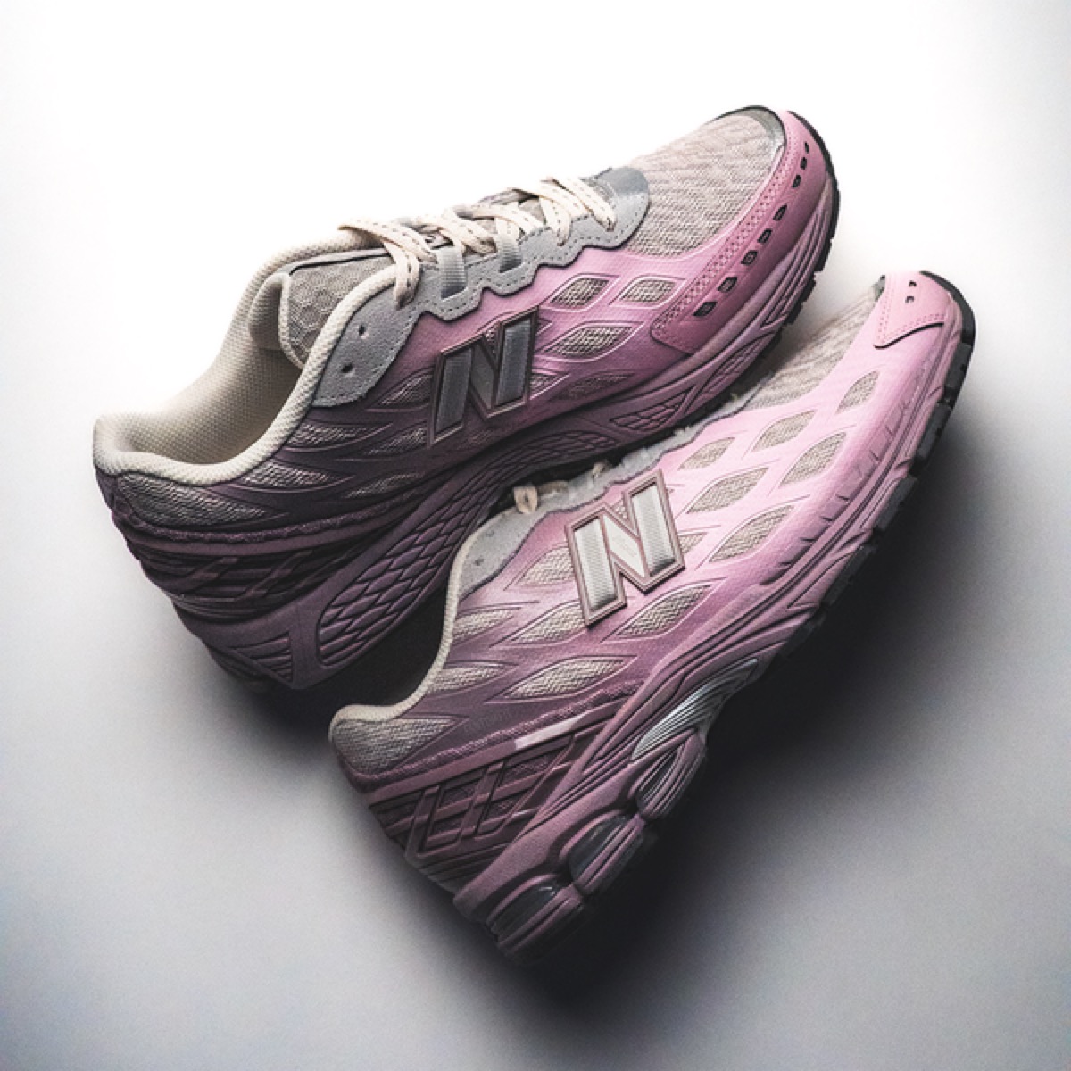 ミリタリー派生モデル New Balance『1906W』の新作が国内3月7日より