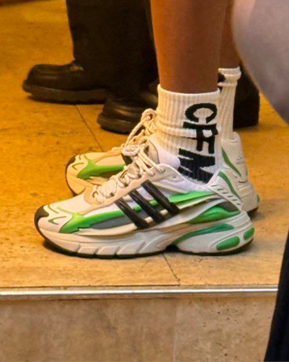 Pharrell x adidas『Adistar Jellyfish “Real Green”』が国内10月11日