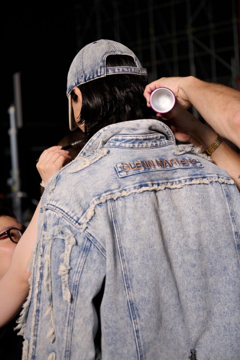 H&M x Glenn Martens コラボコレクションが国内10月30日より限定発売