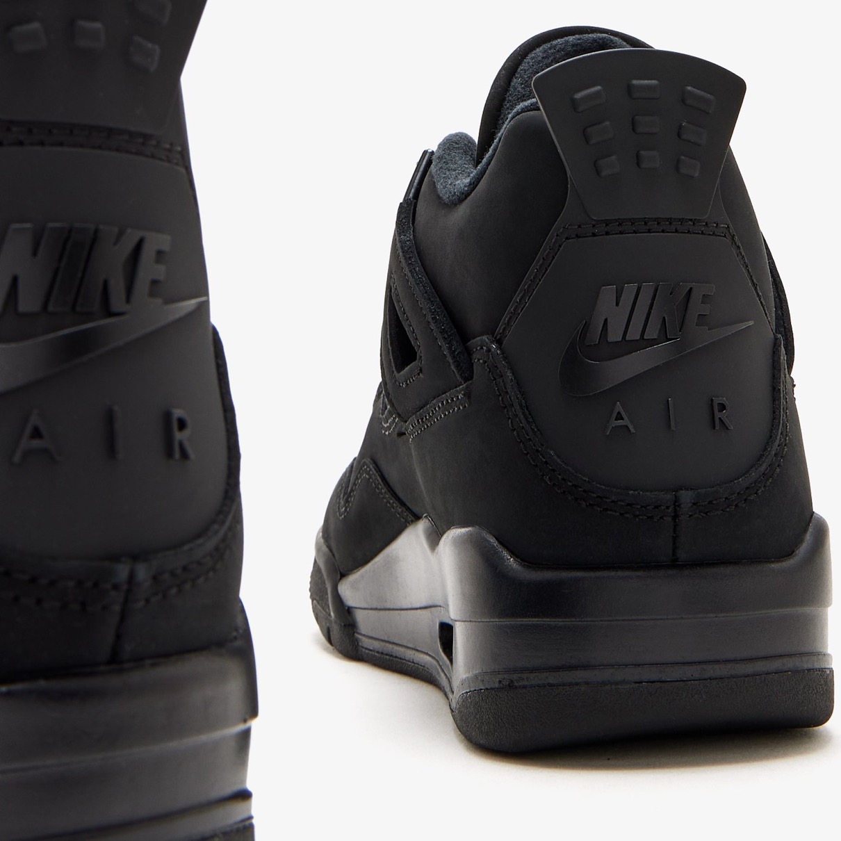 Nike Air Jordan 4 Retro “Black Cat”が国内11月28日に復刻発売
