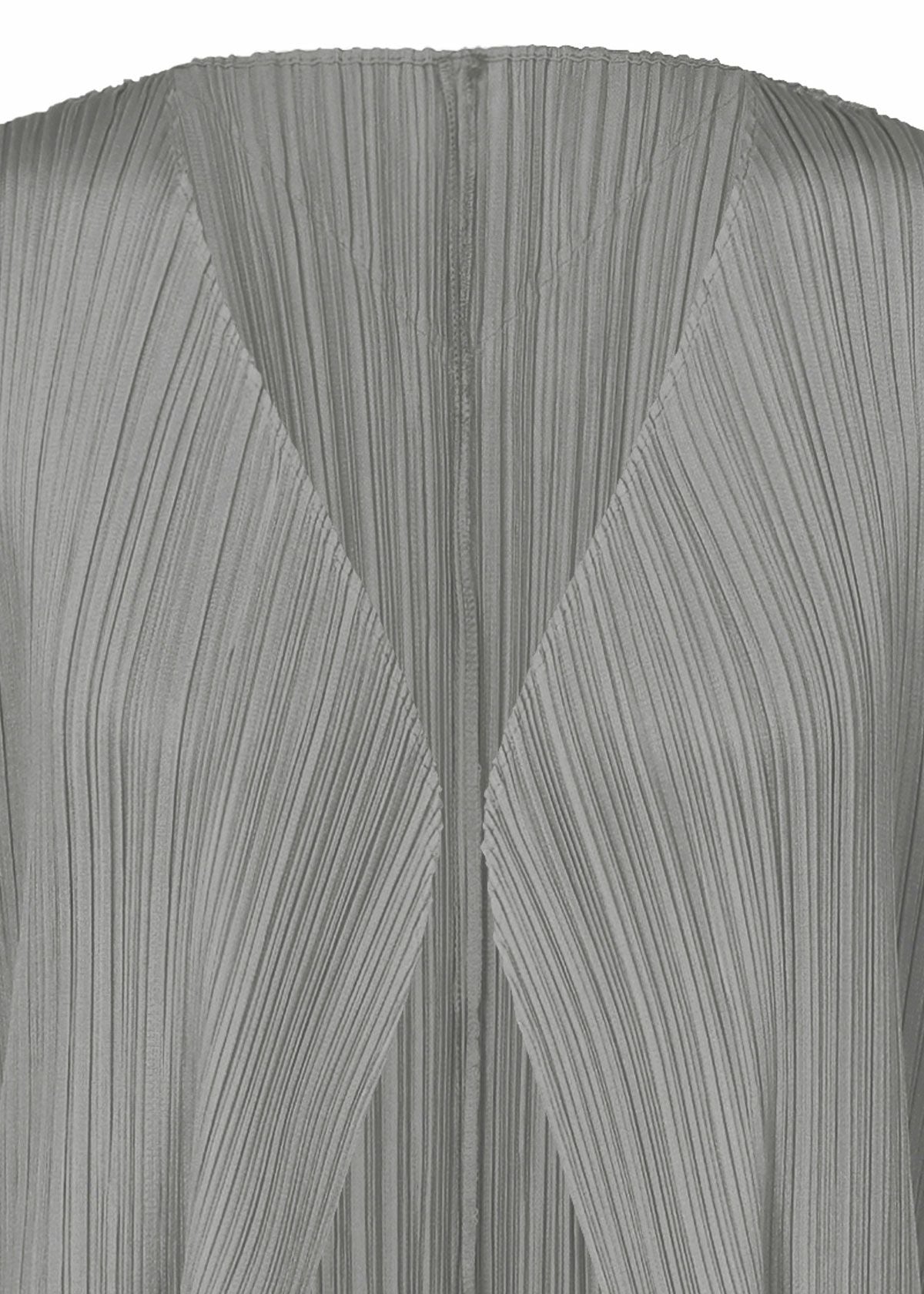 BASICS – ISSEY MIYAKE ONLINE STORE