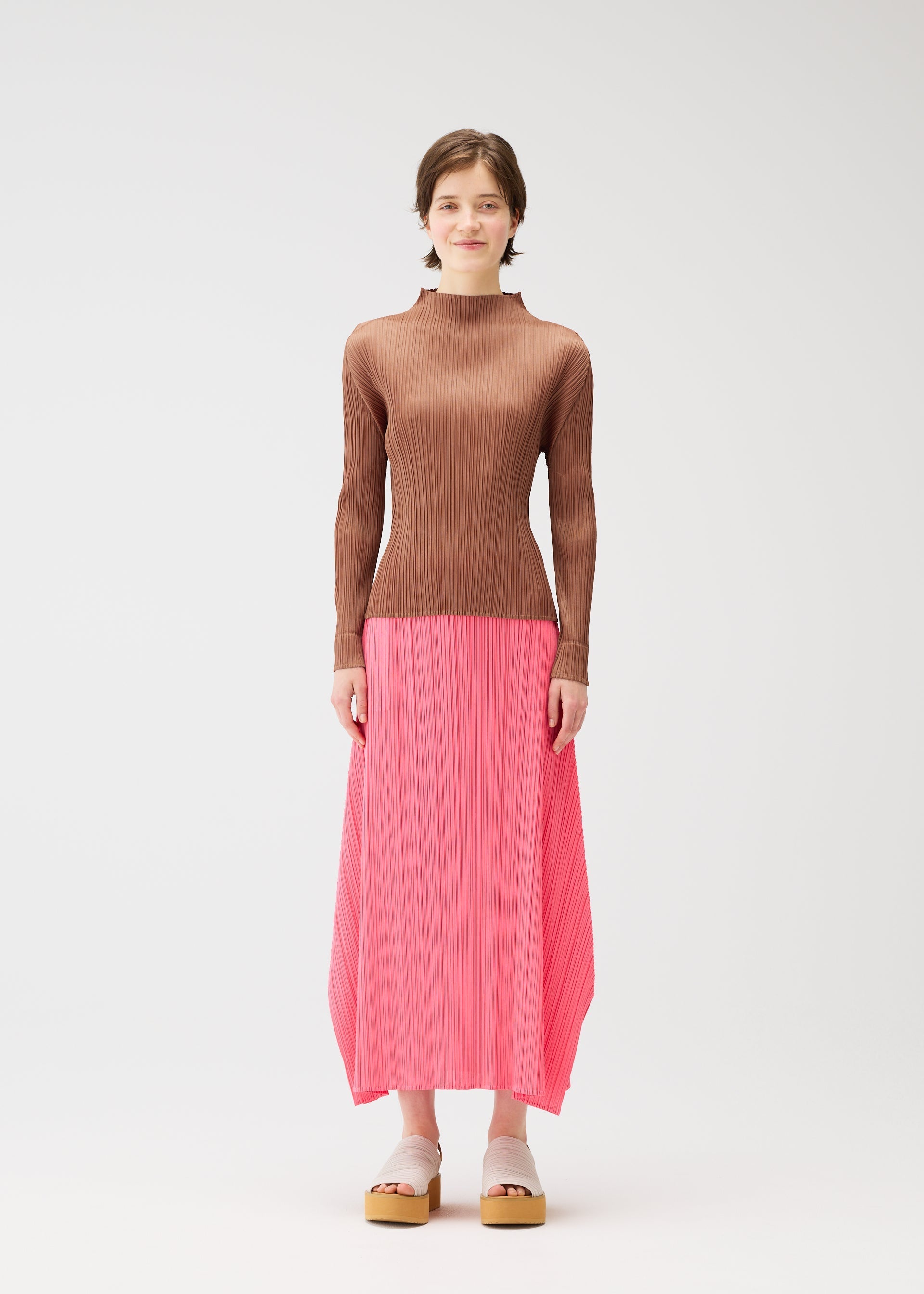 PLEATS PLEASE ISSEY MIYAKE – ISSEY MIYAKE ONLINE STORE