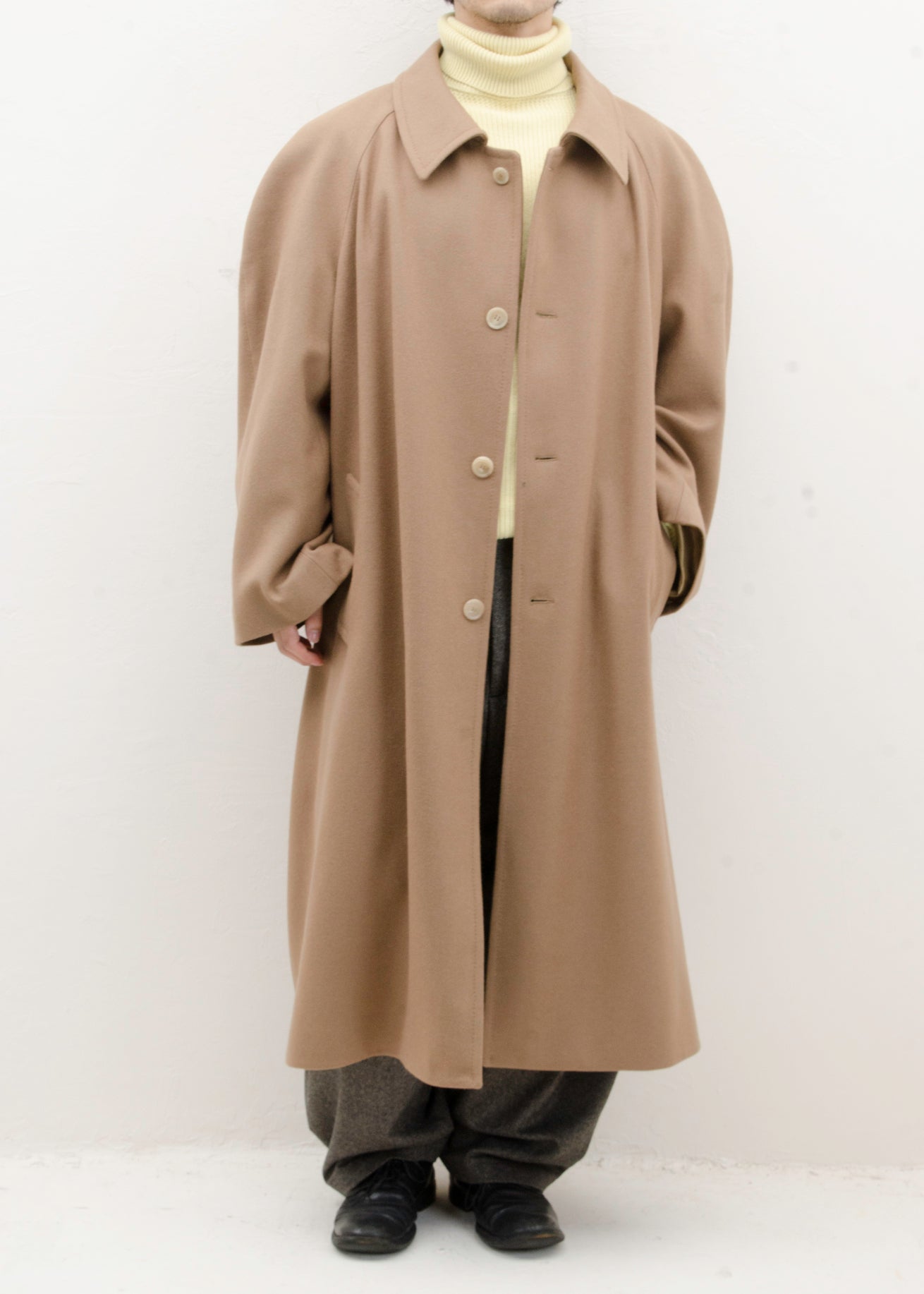 HED MAYNER RAGLEN COAT / CAMEL – VISION OF FASHION
