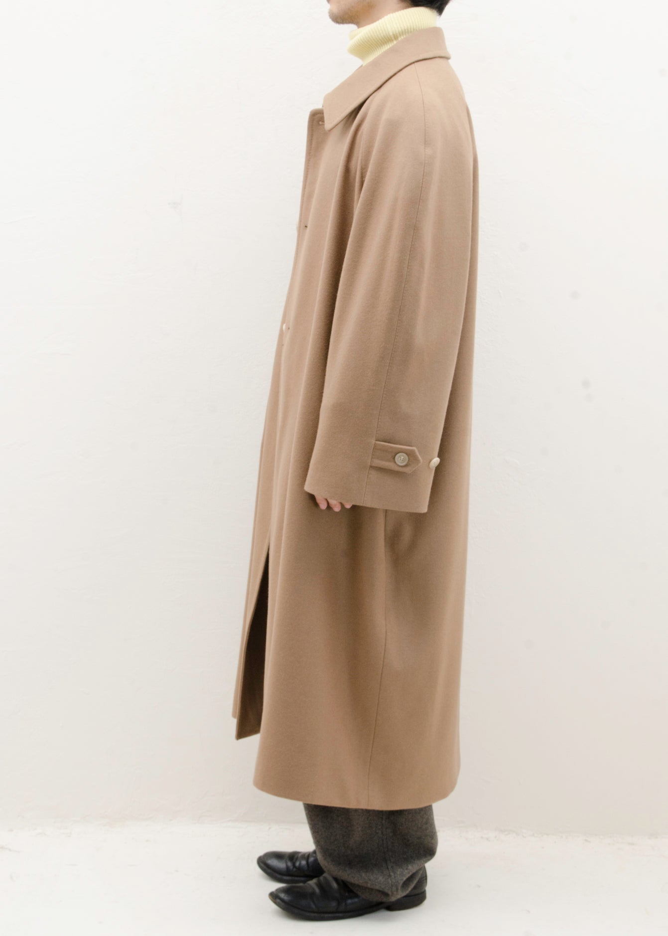 HED MAYNER RAGLEN COAT / CAMEL – VISION OF FASHION