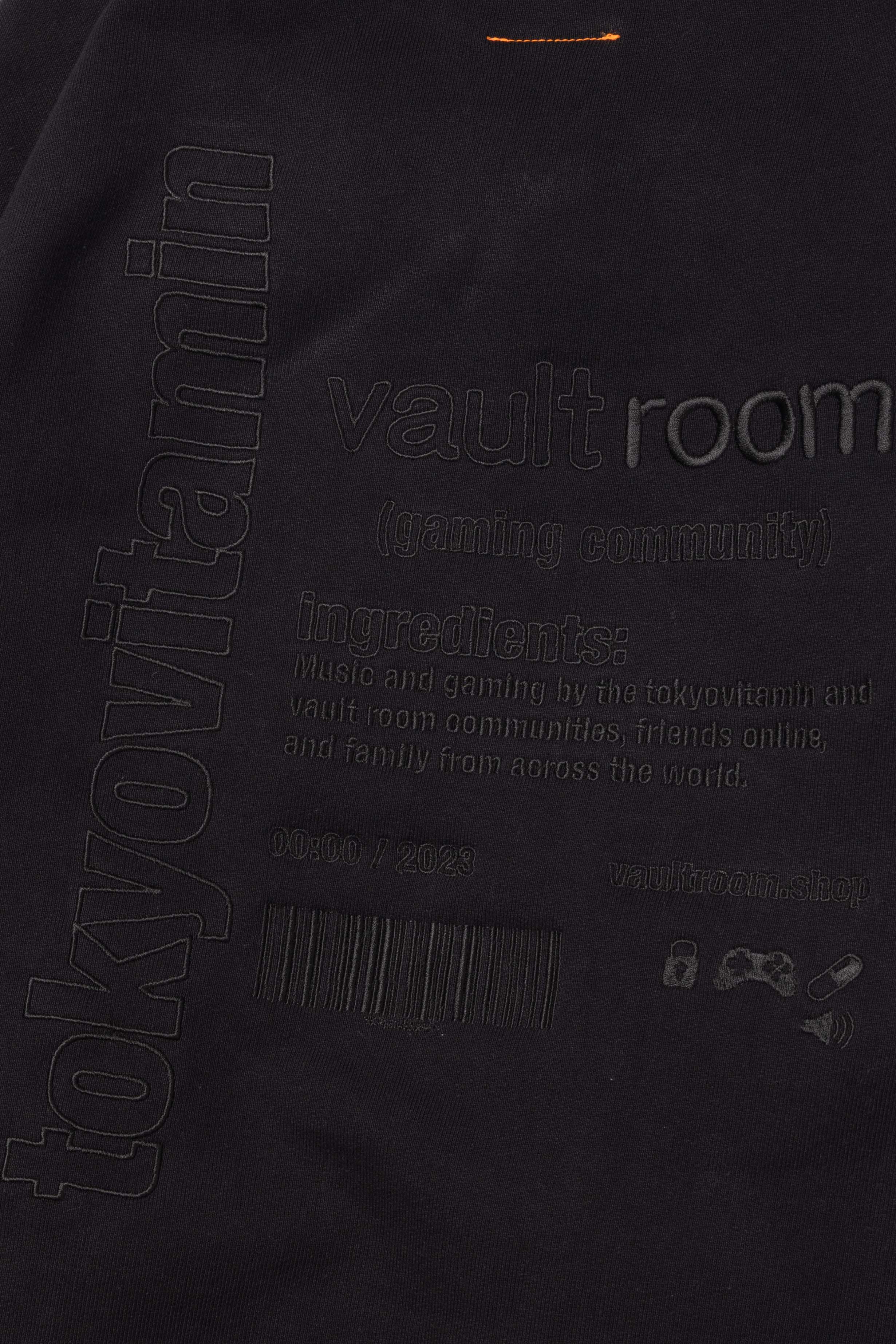 vaultroom × tokyovitamin HOODIE – VAULTROOM