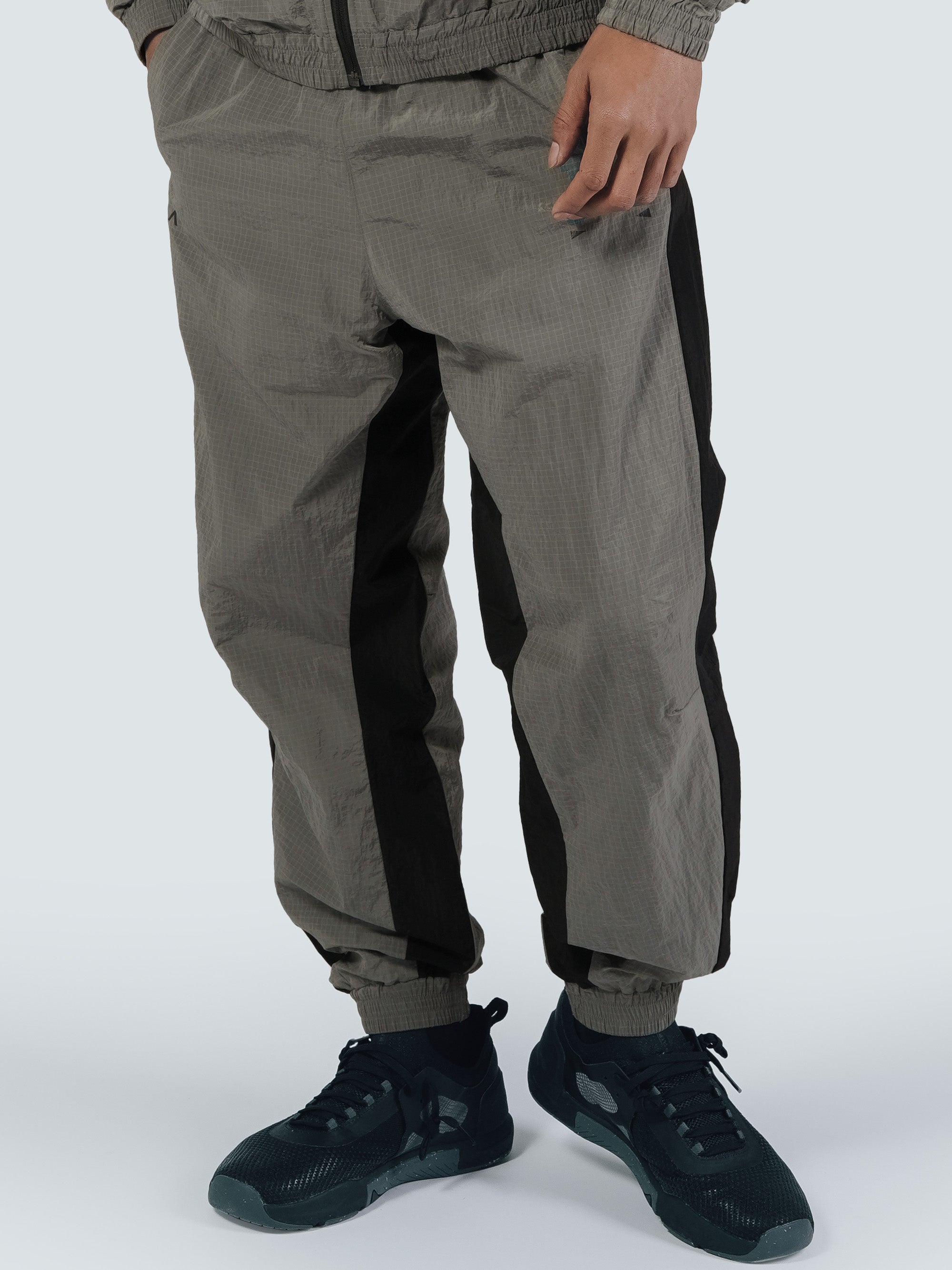 GEAR WOVEN LONG PANTS