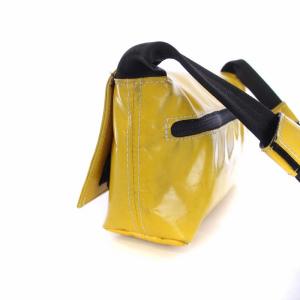 ワンショルダーバッグ 黄色 イエロー（2023/12/20買取） - FREITAG