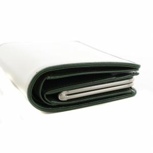 二つ折り財布 ウォレット がま口 ロゴ レザー バイカラー ベージュ 緑