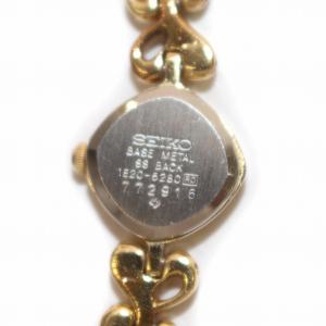 腕時計 ブレスレットウォッチ クォーツ ハート柄 2針 ゴールド色 1E20