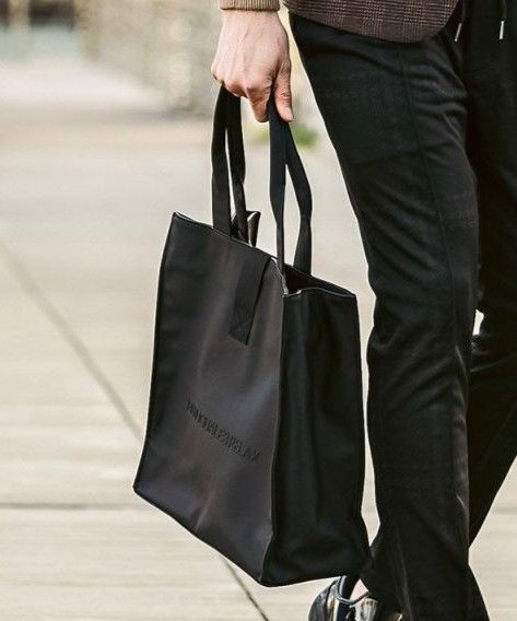 1PIU1UGUALE3 RELAX - シンセティックレザートートバッグ | バック