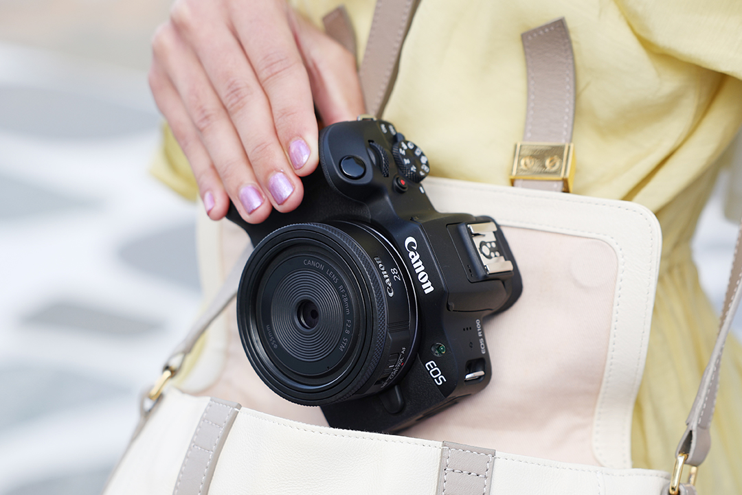 キヤノン 、RFレンズ初の単焦点パンケーキレンズ RF28mm F2.8 STMを