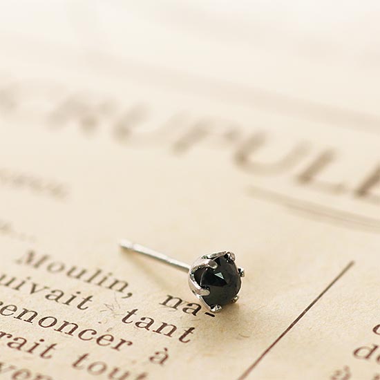 女性へのプレゼント Pt900 ブラックダイヤモンド ピアス (片耳