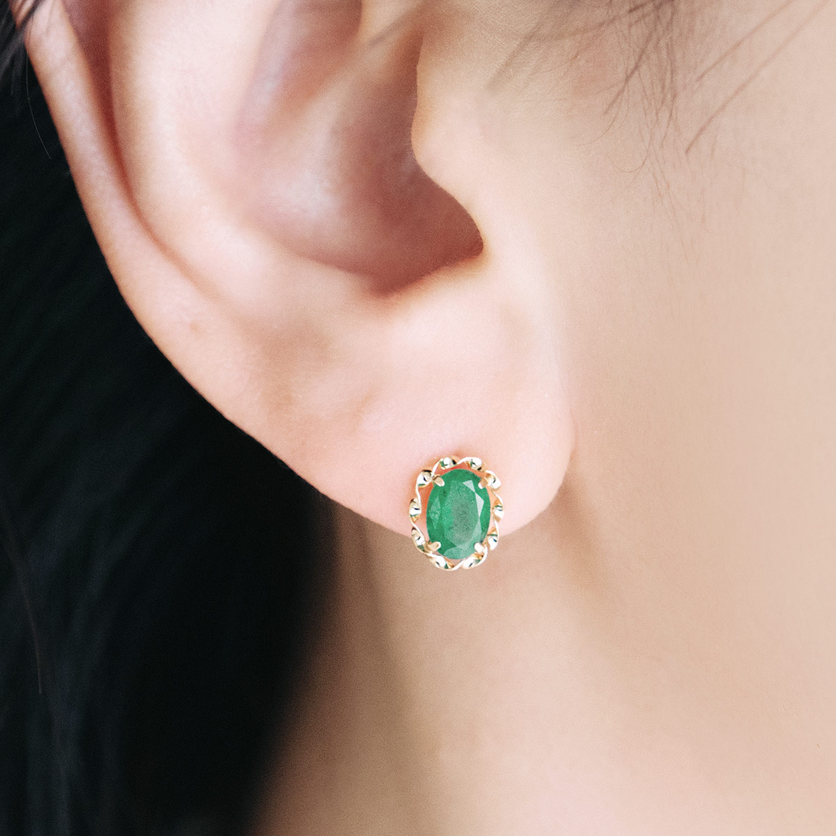アクセサリーのプレゼント K18YG エメラルド ピアス 18金イエロー