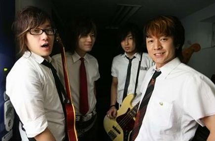 Santiago profile | サンチャゴプロフィール | vkgy (ブイケージ)