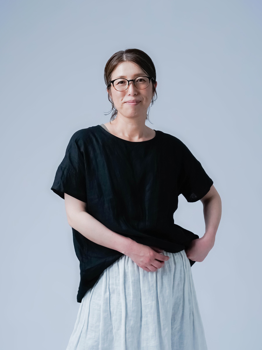 リネントップス】ドロップショルダー 背中ギャザー リネンブラウス