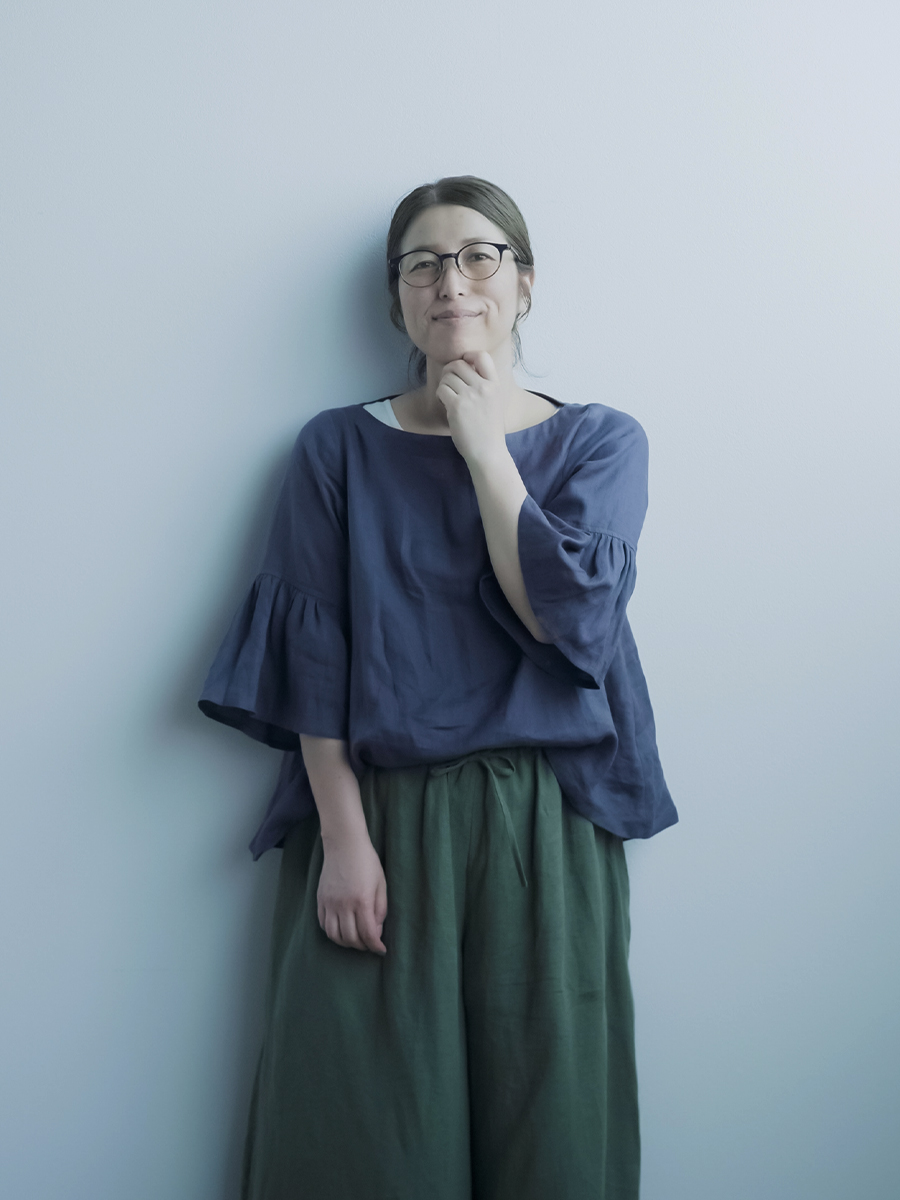 リネントップス】大人専用！ 可愛くなりすぎない フリル袖トップス