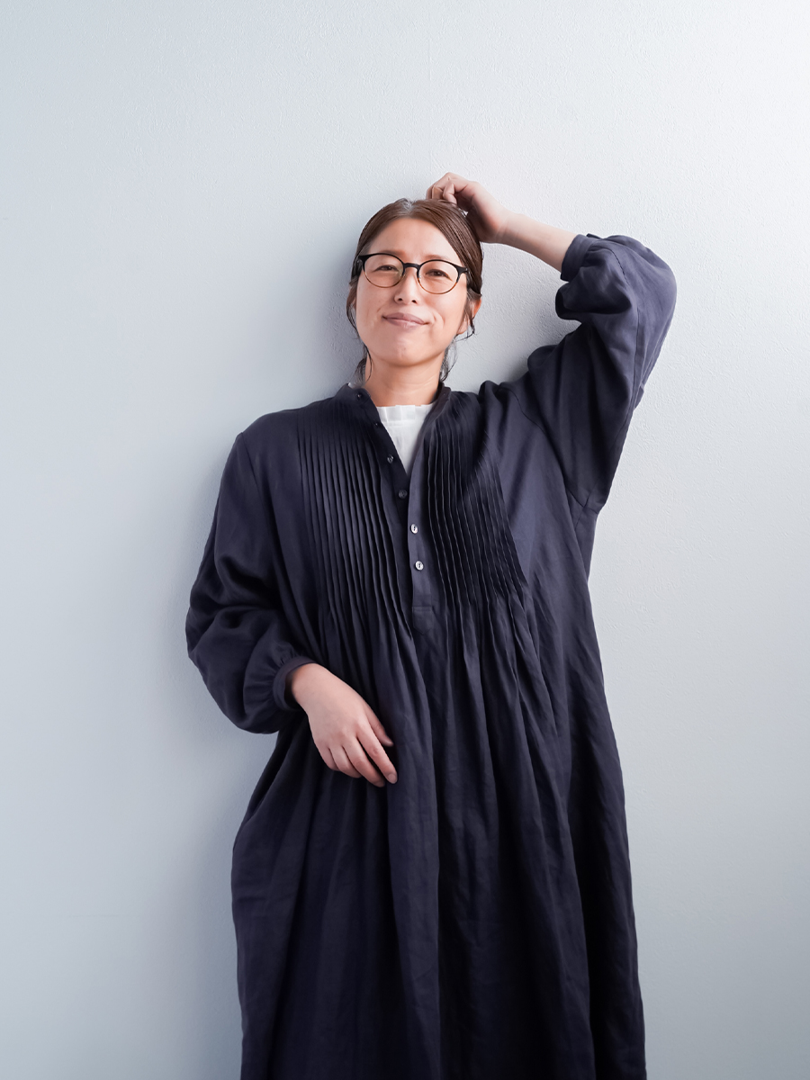 リネンワンピース】琴線に触れるプレミアムリネン ピンタックドレス