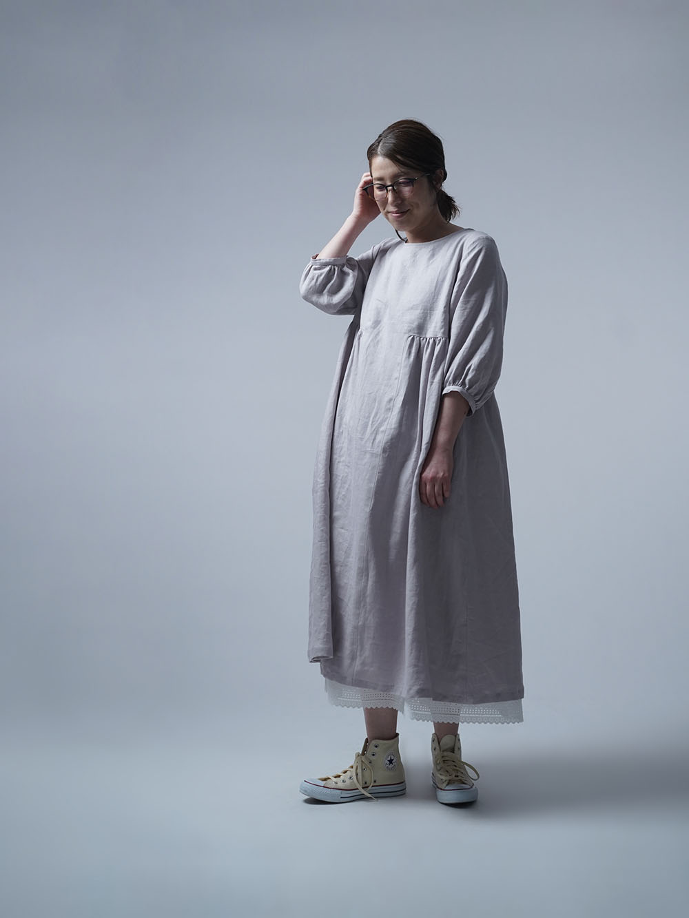 リネンワンピース】からだもよろこぶ ギャザー ドレス / 灰桜(はいざ