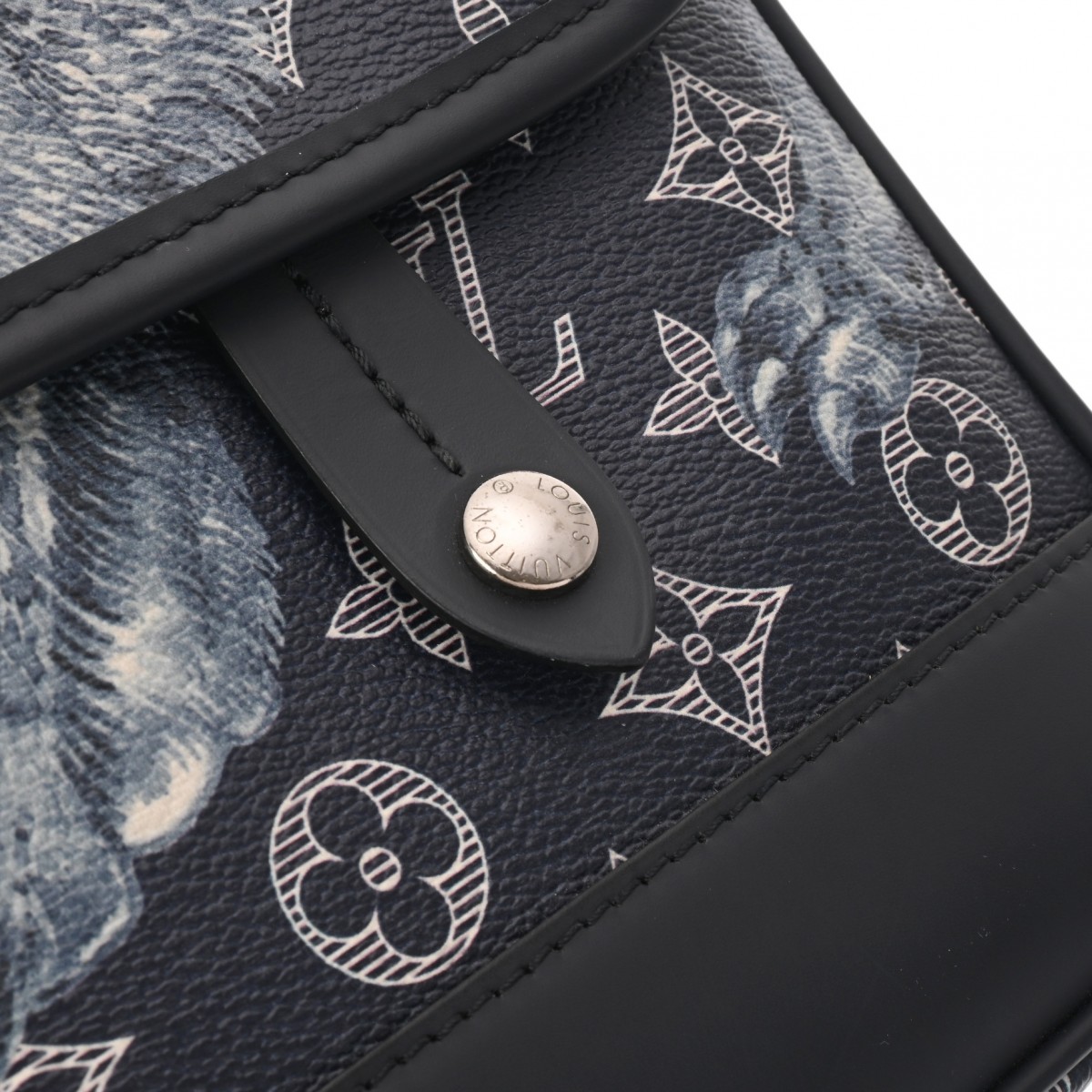 ルイ ヴィトン モノグラムサバンナ メッセンジャー PM チャップマン