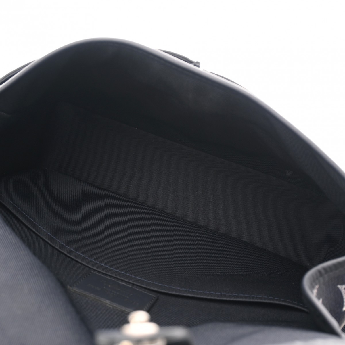 ルイ ヴィトン モノグラムサバンナ メッセンジャー PM チャップマン