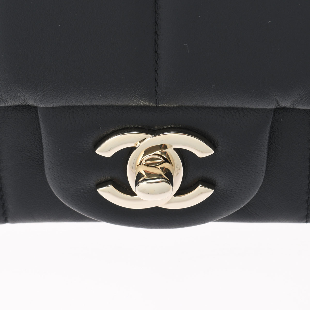 チョコバー ミニフラップバッグ 2023年クルーズコレクション ブラック