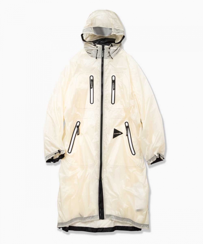 アンドワンダーの軽量レインウエアで、梅雨コーデをスタイルアップ