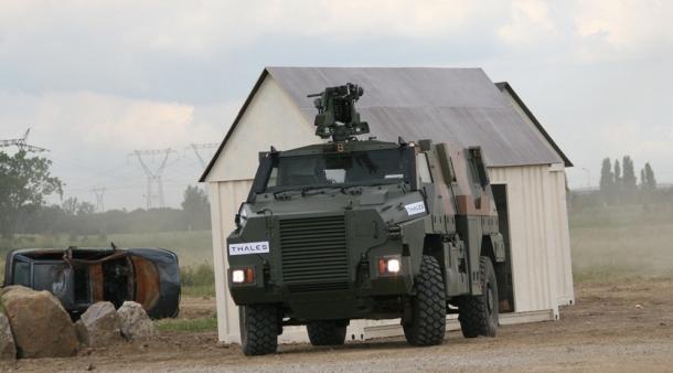 陸自が導入した輸送防護車は使えない - 清谷信一｜論座アーカイブ