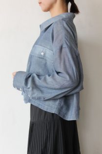 ディニテコリエ(Dignite Collier）シアーデニムショート丈シャツ