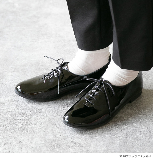 日本製 エナメル レースアップ フラットシューズ 送料無料 | welleg