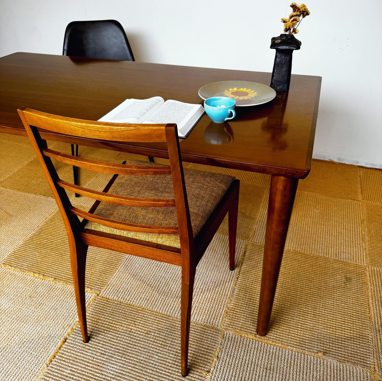 STOCK STORE - season53-1 / カリモク60ダイニングテーブル