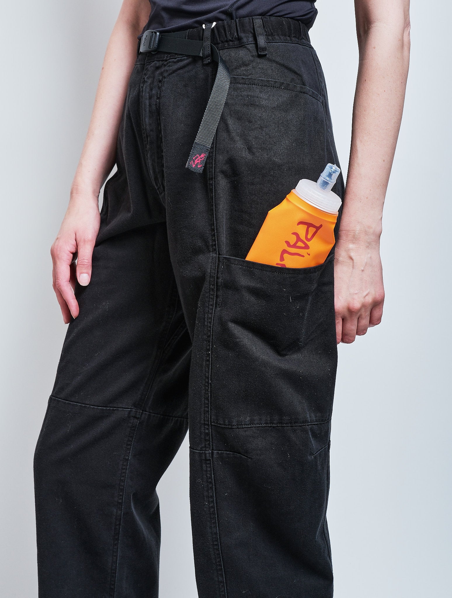 W's Voyager Pant in Black ~ Windthrow