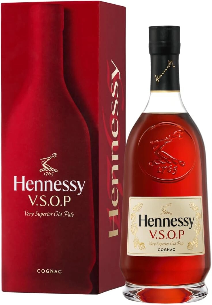 Cognac Hennessy V.S.O.P., with gift box, 700 ml Hennessy V.S.O.P.