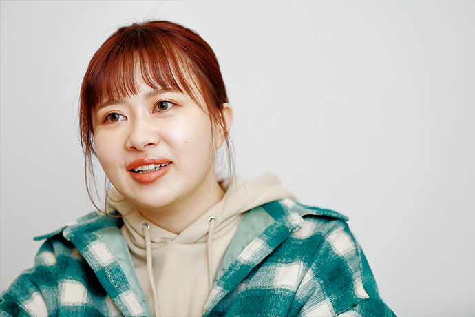 挫折だらけのYouTuberエミリンに聞く、“自己否定地獄”を抜け出すために