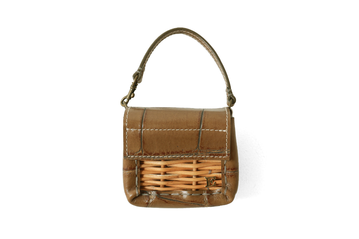 ebagos エバゴス ワニ型押し 籐付きミニサイフ