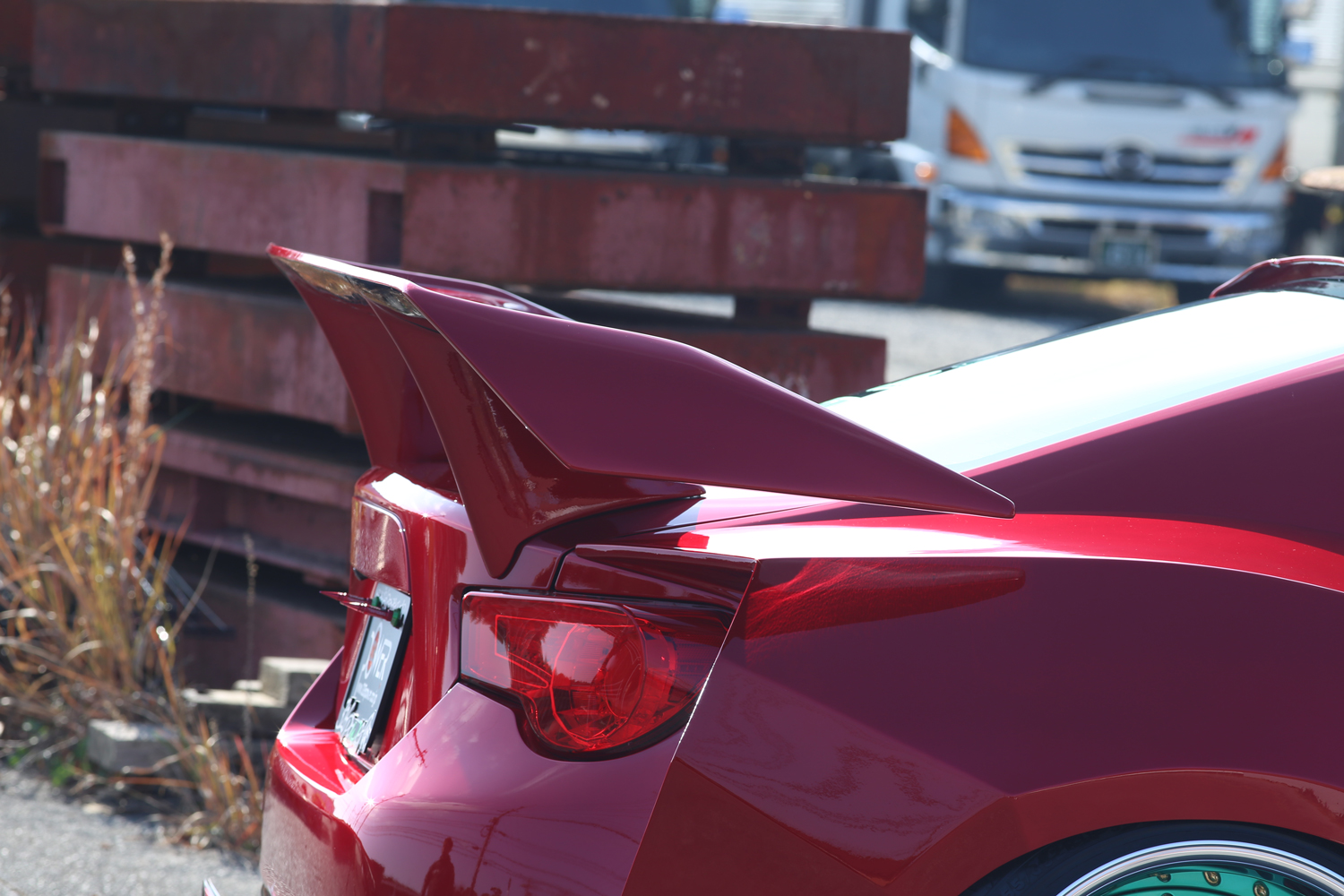 満力ウイング】 86（ZN6）/BRZ（ZC6）専用品（ロゴ有り） 商品詳細