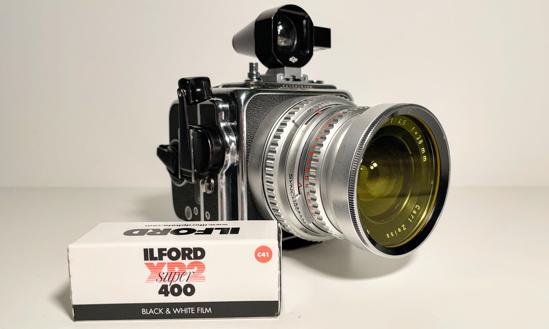 5 frames with a Hasselblad SWC and Ilford XP2 super - 35mmc