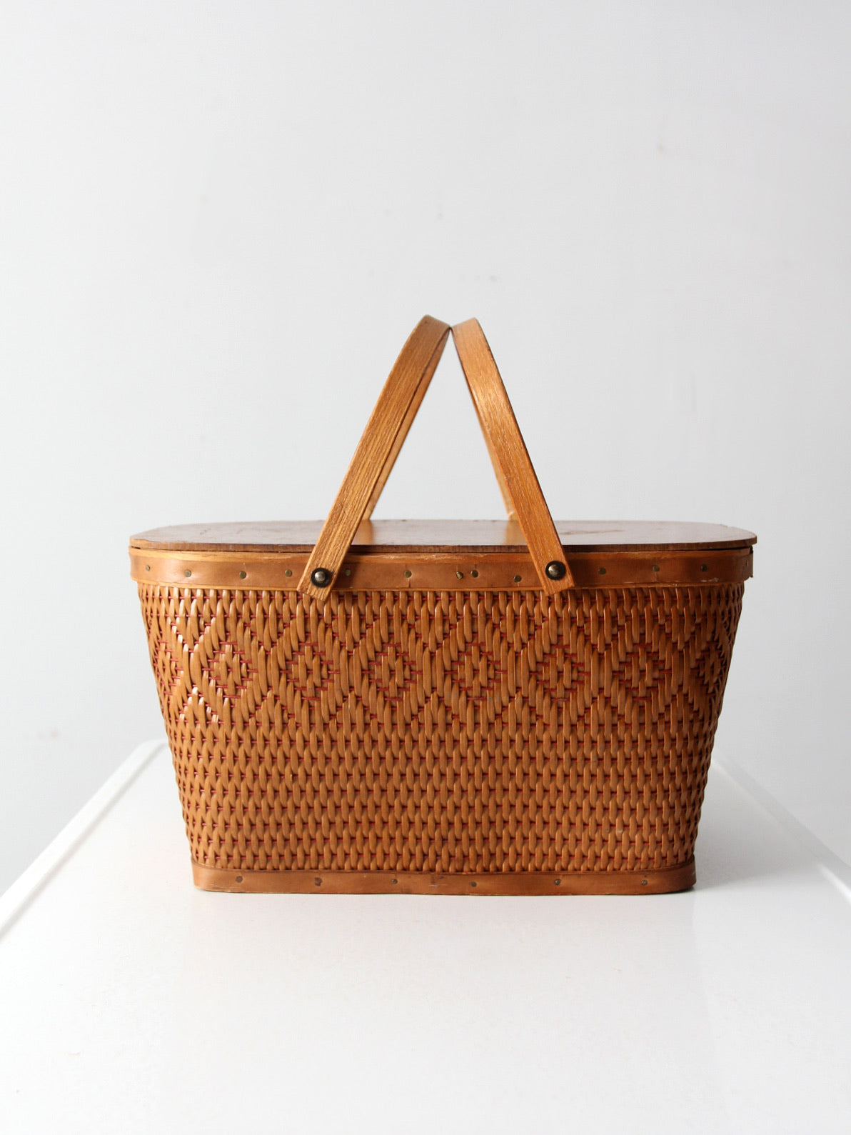vintage picnic basket – 86 Vintage