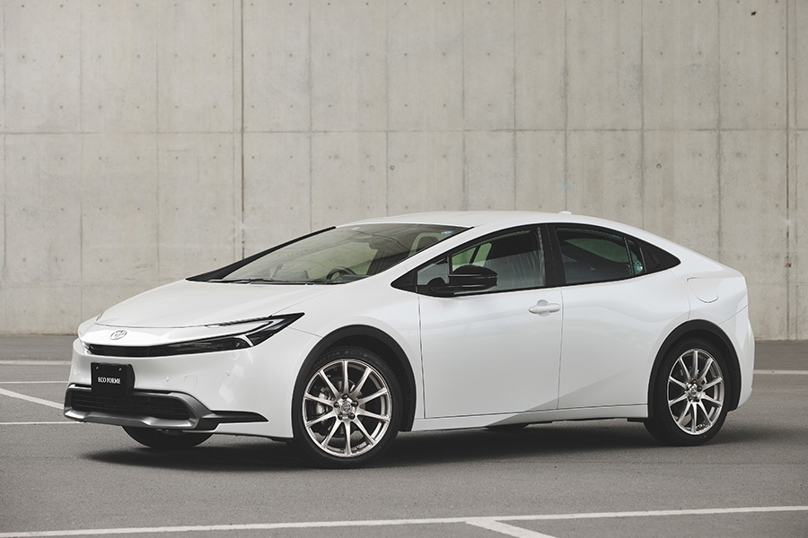 新型プリウスのスタッドレスセットを選ぶときの注意点を教えて