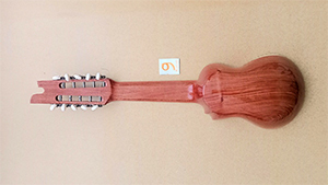 チャランゴ: アンデス・フォルクローレ音楽 楽器館「コチャバンバ」