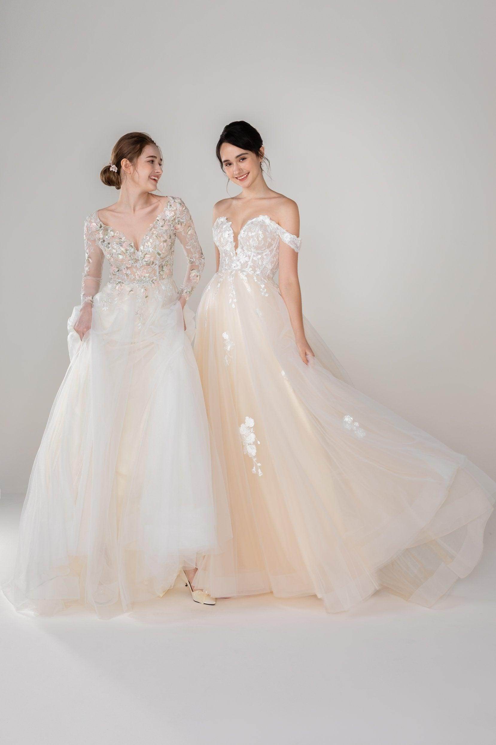A-Line Court Train Tulle Lace Zipper Wedding Dress Appliques