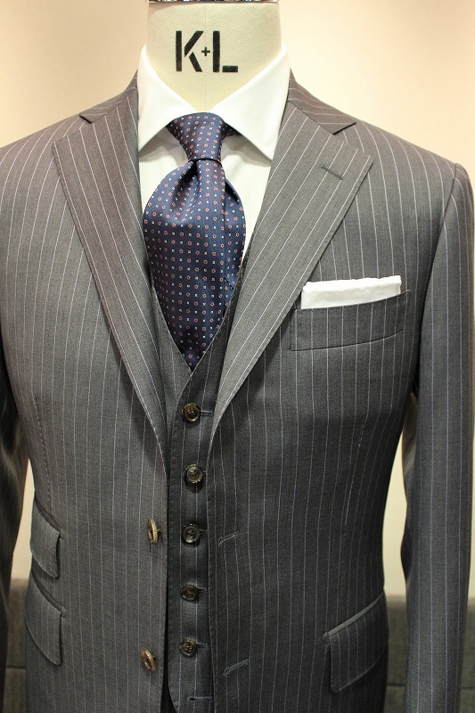 格好良い大人のグレースーツ！ LORO PIANA & DRAPERS