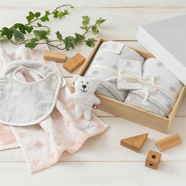 今治謹製 ファーストタオル 木箱入り ギフトセット(ハンドタオル2枚