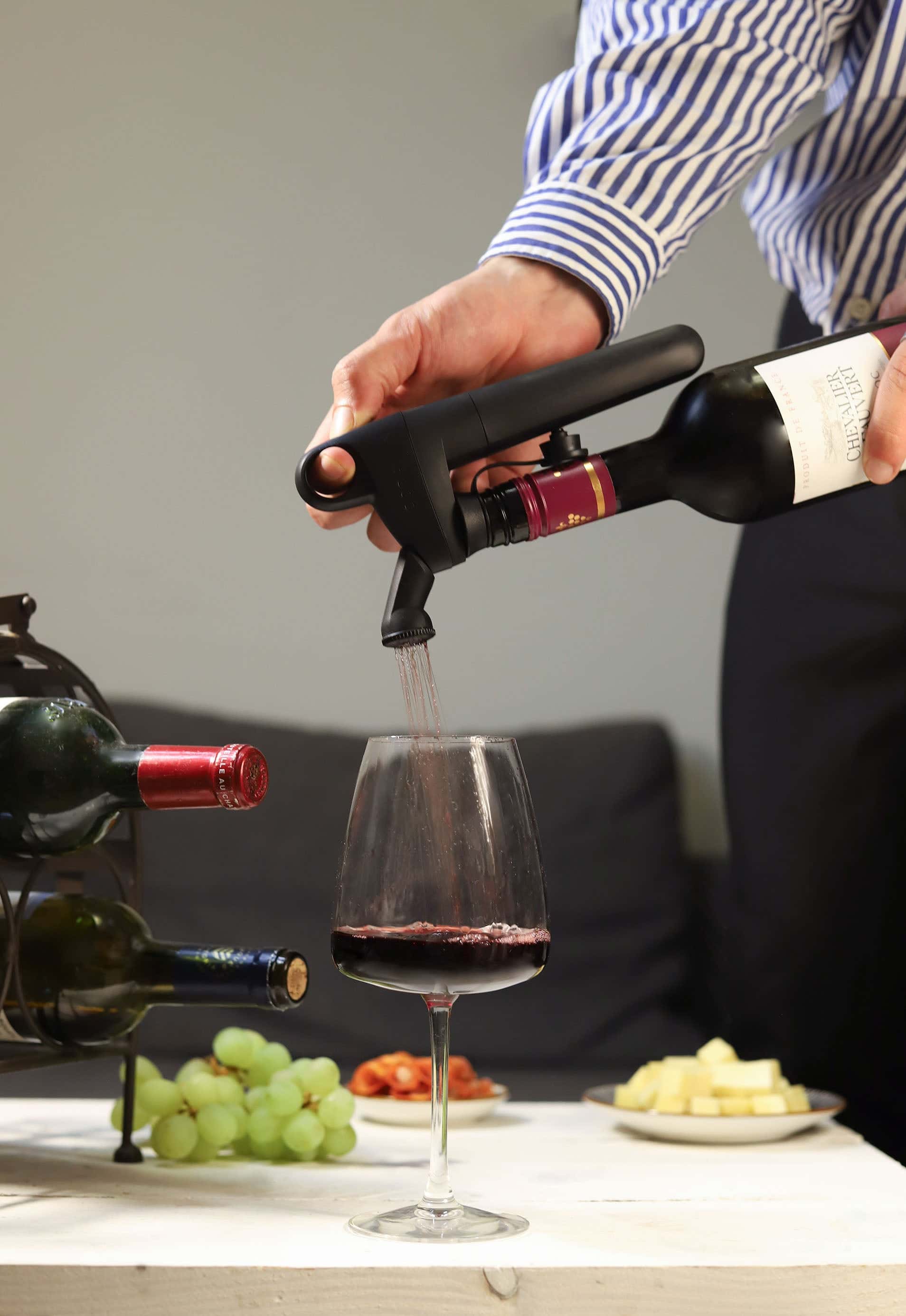 Pivot™ Wine Preservation & Exploration System – Coravin US