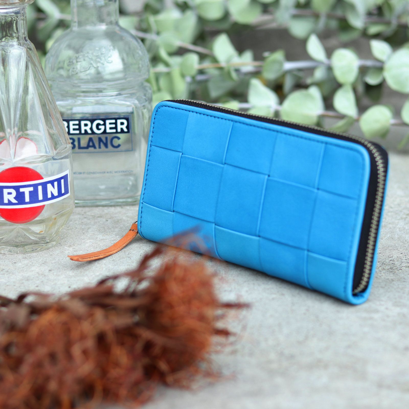 NELD - 「FOUR」ラウンド長財布 スカイブルー | corne/コルネ