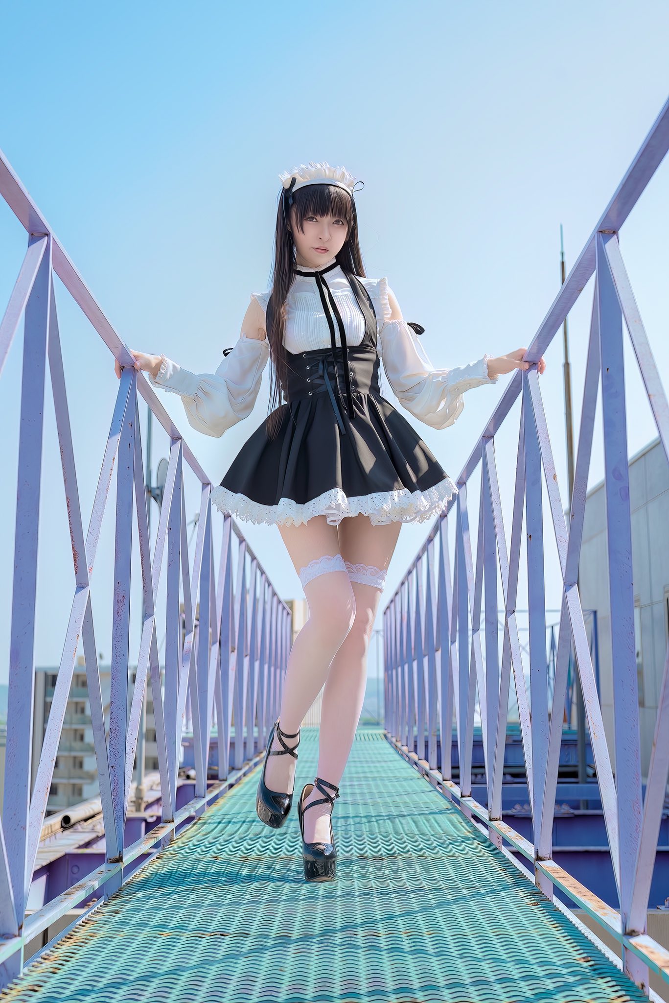 ラペルルメイド服